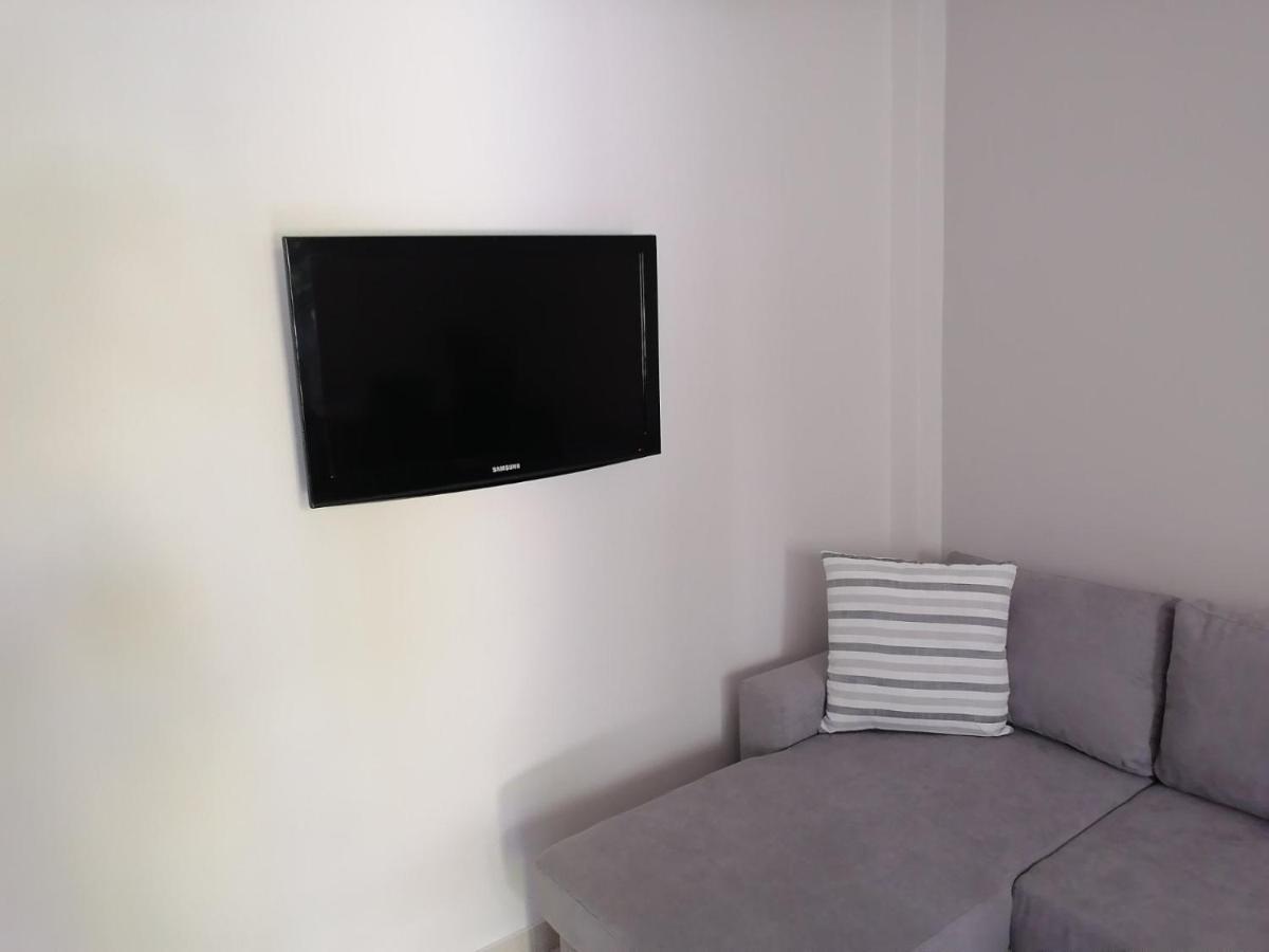 Nicole Apartment *